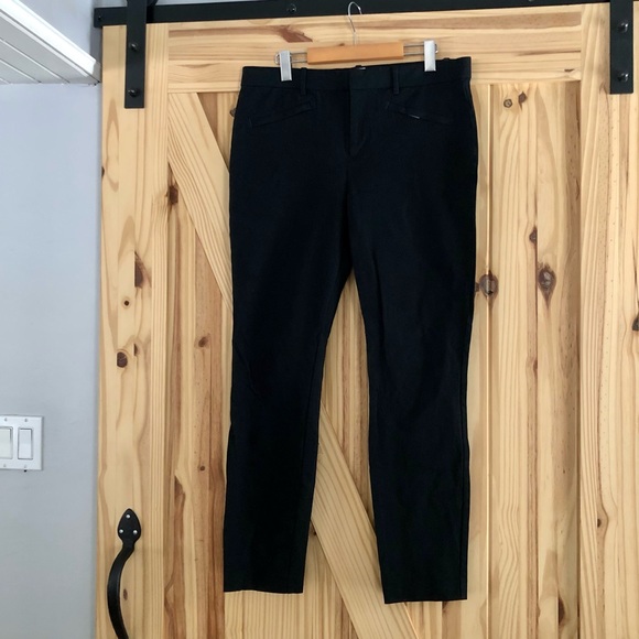 GAP Signature Skinny Ankle Pants in Black - Picture 6 of 11